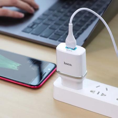 Зарядное устройство hoco. Smart QC3.0 Charger USB-A 18Вт (C12Q) Белый