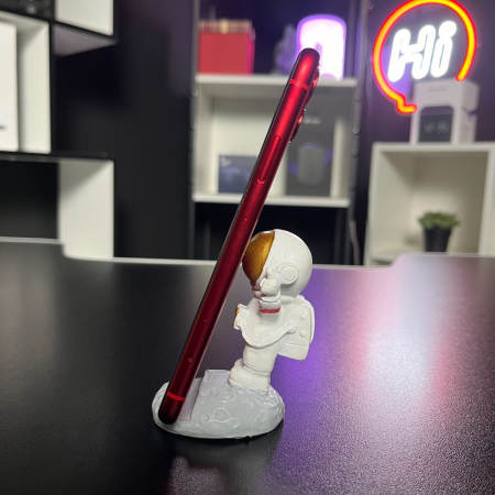 Trade in Apple iPhone 11 64Gb Red IMEI: 8235